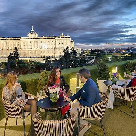 Apartosuites Jardines De Sabatini Madrid Exteriör bild
