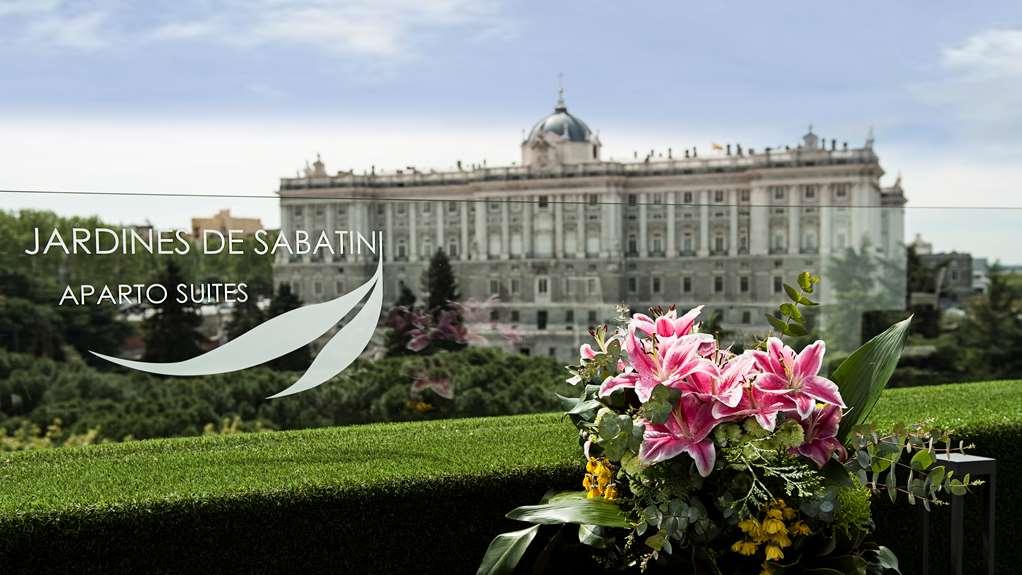 Apartosuites Jardines De Sabatini Madrid Bekvämligheter bild