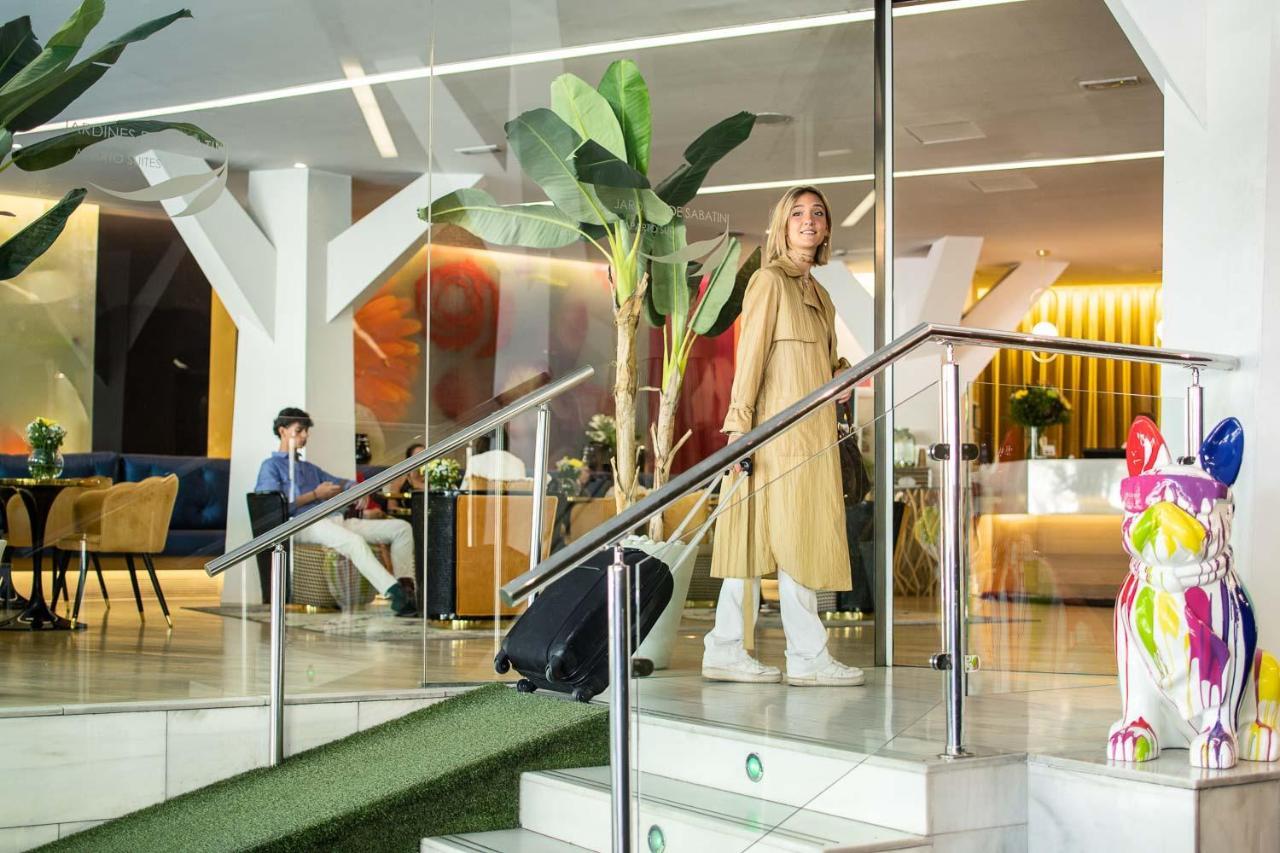 Apartosuites Jardines De Sabatini Madrid Exteriör bild