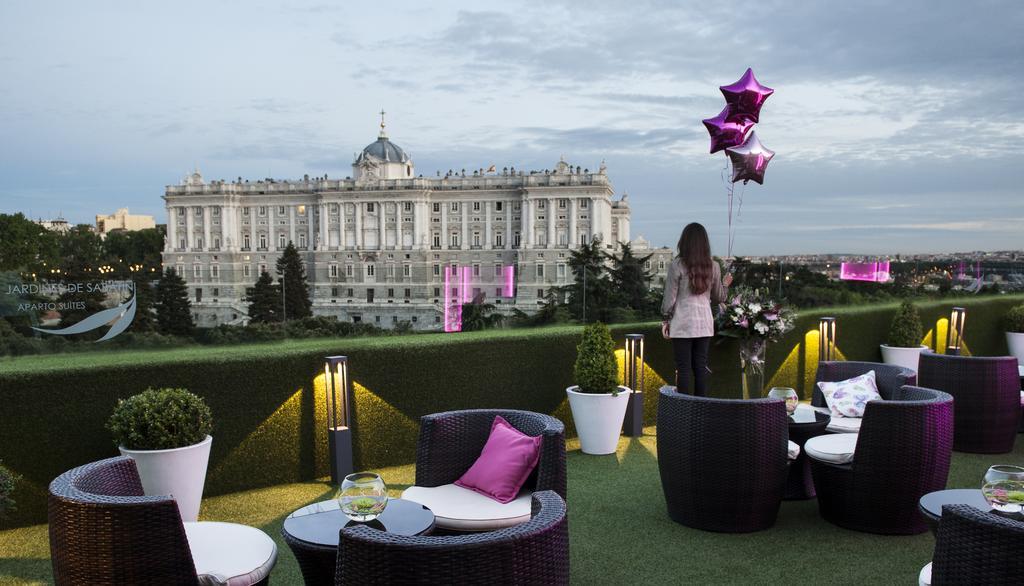 Apartosuites Jardines De Sabatini Madrid Exteriör bild
