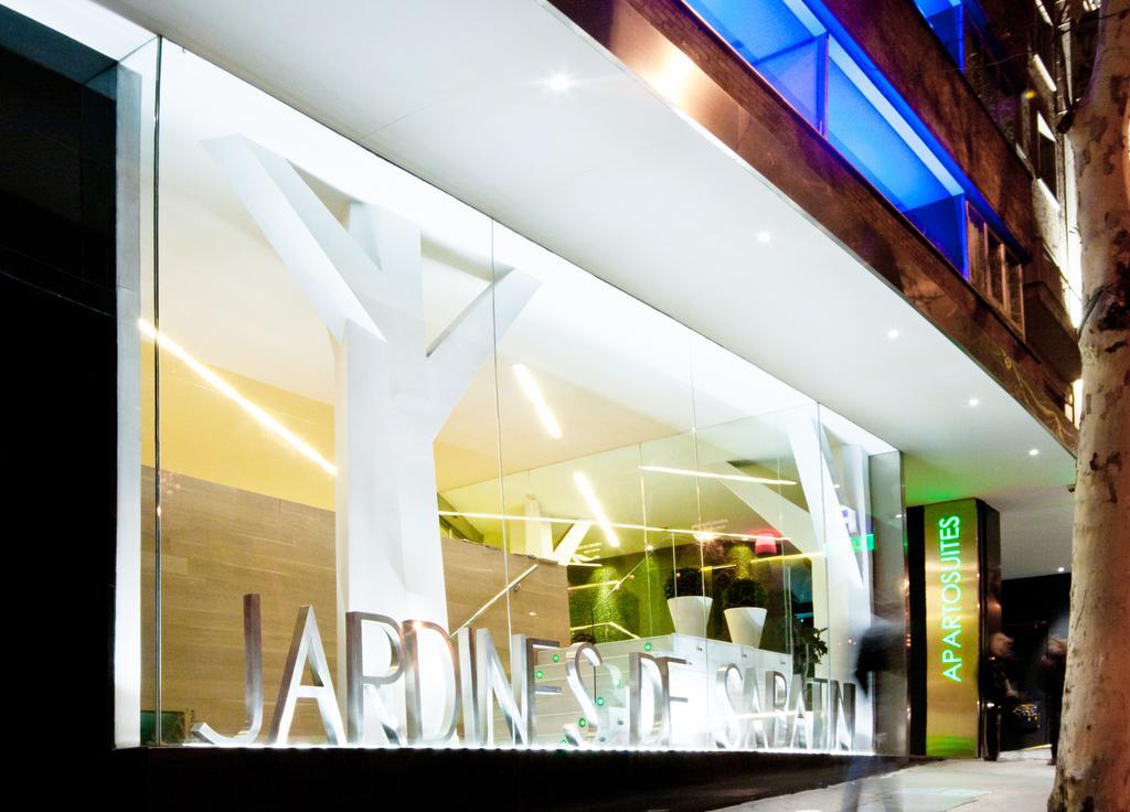 Apartosuites Jardines De Sabatini Madrid Exteriör bild